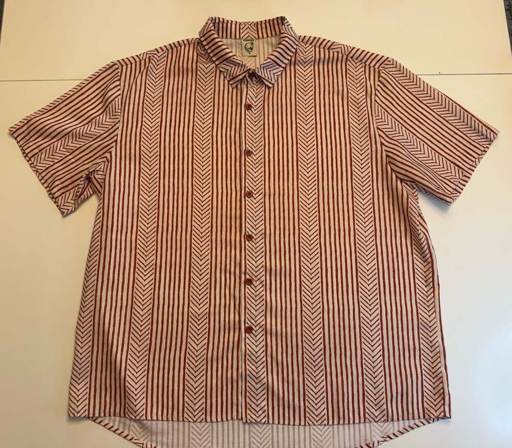 Hardaddy Men's Short Sleeve Button Up Shirt with Geometric Stripe Print